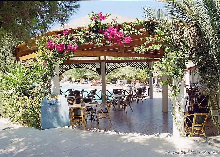 Atlantis Hotel Perissa (Santorini)