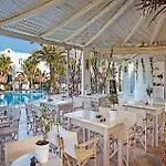 Ξενοδοχείο Atlantis 3*