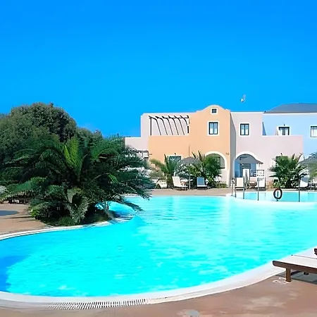 Atlantis 3* Perissa (Santorini)