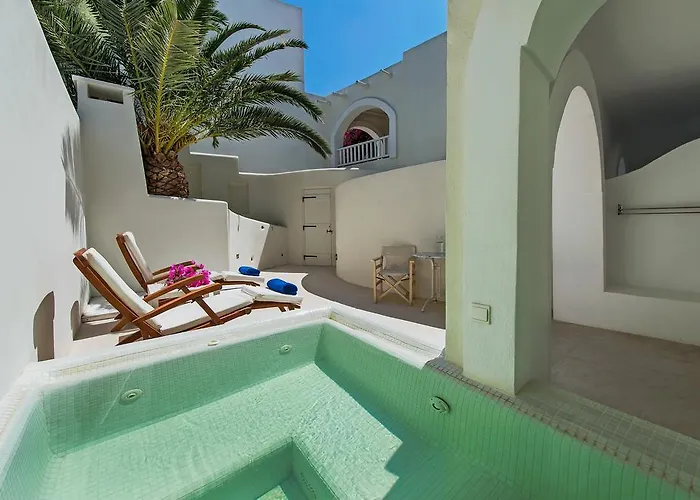 Atlantis Perissa (Santorini)