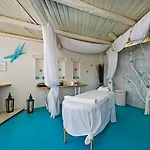 Atlantis Hotel 3*